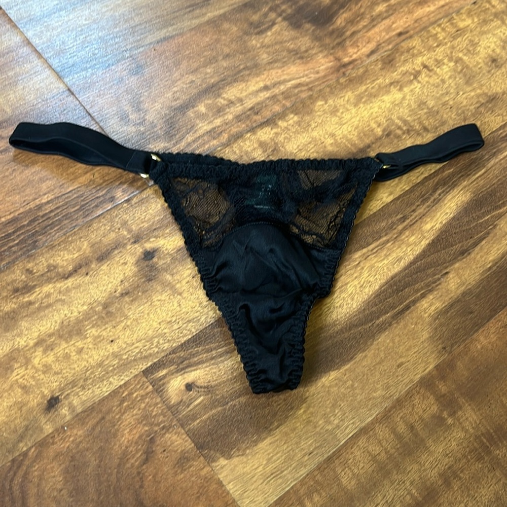 Fleur of England Black silk lace strap thong medium